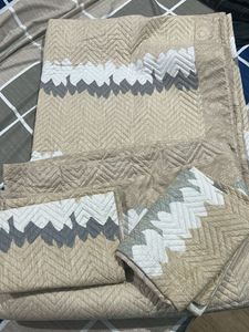 Beautiful Double Topsheet