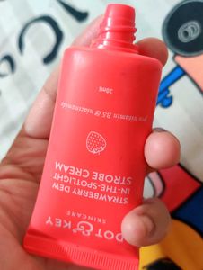 Dot &amp; Key Strobe Cream