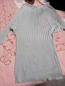 Gray Ribbed Knit Top