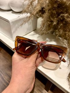 Retro Cat-Eye Sunglasses