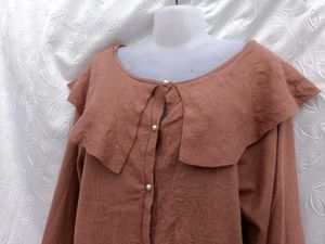 Ruffled Collar Knit Cardigan