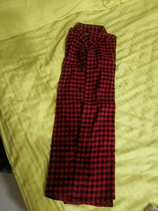UNI QLO Shirt