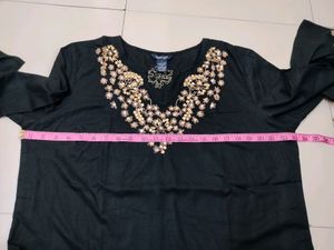 Plus Size ⚫ Beautiful Top For Summer