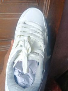 Redtape sneaker for women brand new