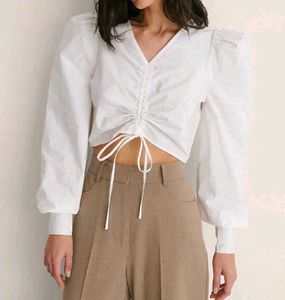 Puff Hand Urbanic Top