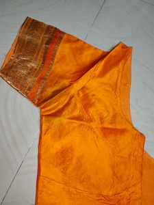 Beautiful Pure Kanchipuram Silk Saree With Blouse