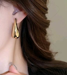 Teardrop Gold Earrings - Dangle