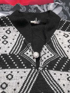 Patterned Black &amp; White kurta