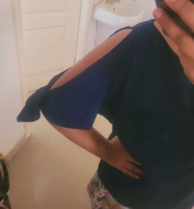 Harpa Navy Blue Top