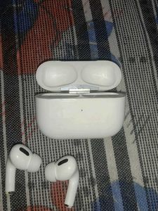 AirPods White Colour