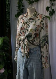 H&amp;M Floral Print Blouse