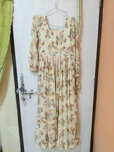 Ethnic Floral Print Gown 💓