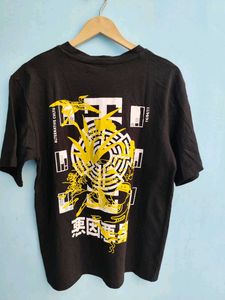Solid Black Back Print T-shirt