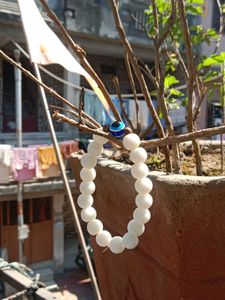 This Bracelet Is Women