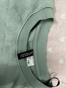 H&amp;M Cropped Sweatshirt