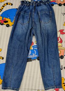 Classy Boyfriend Jeans 👖( Mostly U***)