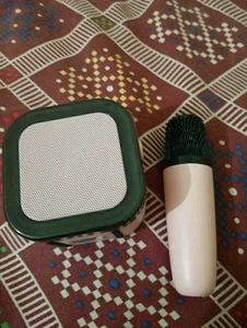 colorful karoke mic speaker 🎤