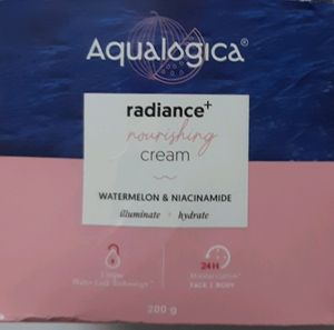 Aqualogica Radiance+ Cream