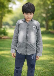 Boy's Casual Button-Down Shirt