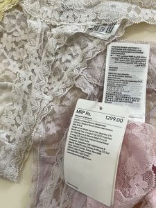 H&amp;M Thongs