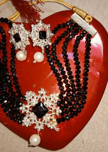 Elegant Necklace Set