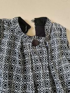 Geometric Print Sleeveless Dress