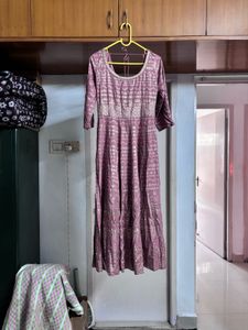 “Avaasa” Mauve Flared Ethnic Gown
