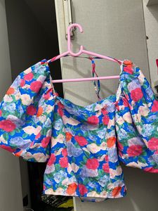 New Branded Crop Top Puff Sleeves Large Size