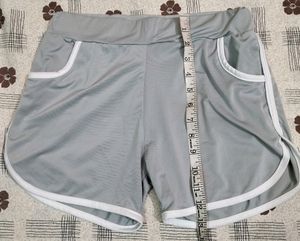 Grey Shorts With Two Pockets For Women