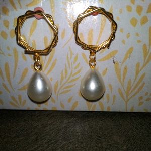 White Pearl Earring