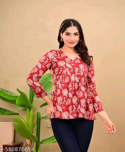 women fashionable short kurti