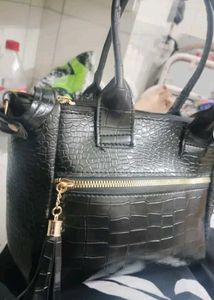 Stylish Black Shoulder Bag