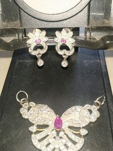 Pendant Set