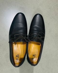 RK Shoe Co. Black Loafers