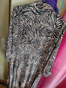 Very Nice 👗zebra Dress