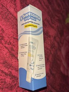 Plum Niacinamide Hybrid Sunscreen