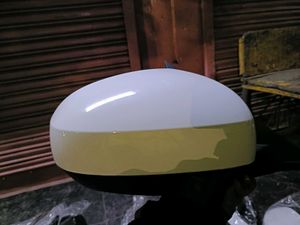 Headlight & Side mirror.