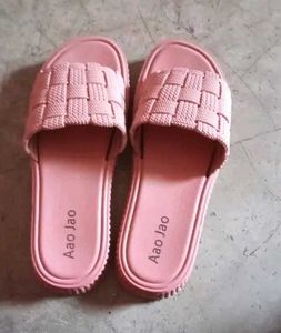 Two Slipper 🥿🥰