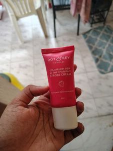 Dot And Key Strobe Cream