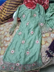 Elegant Green Embroidered Kurta Set