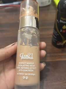 Glam21 Fountain With Black Hair Dye Shampoo