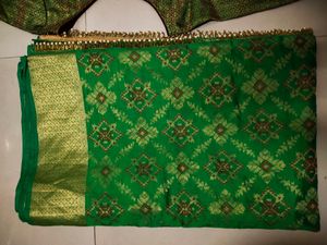 Lovely Saree 🤩 With 2 Blouse