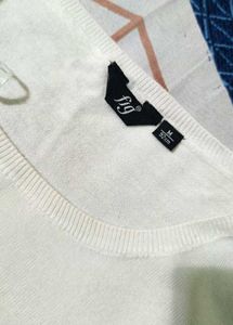 Fig By Trends White Sweatshirt For Women &amp; Girls