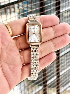 Dw Ladies New Watch Premium