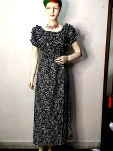 Beautiful Middi Dress In Black 🖤 Colour .. Wholes