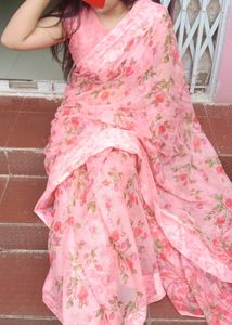 E💥Sale💥 Saree 50 Rs. Beautiful Floral Pattern