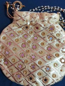 Suruku Pai.. Kanchi Golden Poti For Girls /women