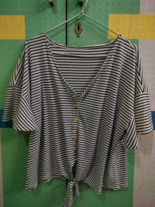 black striped XL top