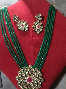 Green Beaded Necklace &amp; Earring Set