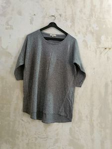 OVER SIZED GREY TOP